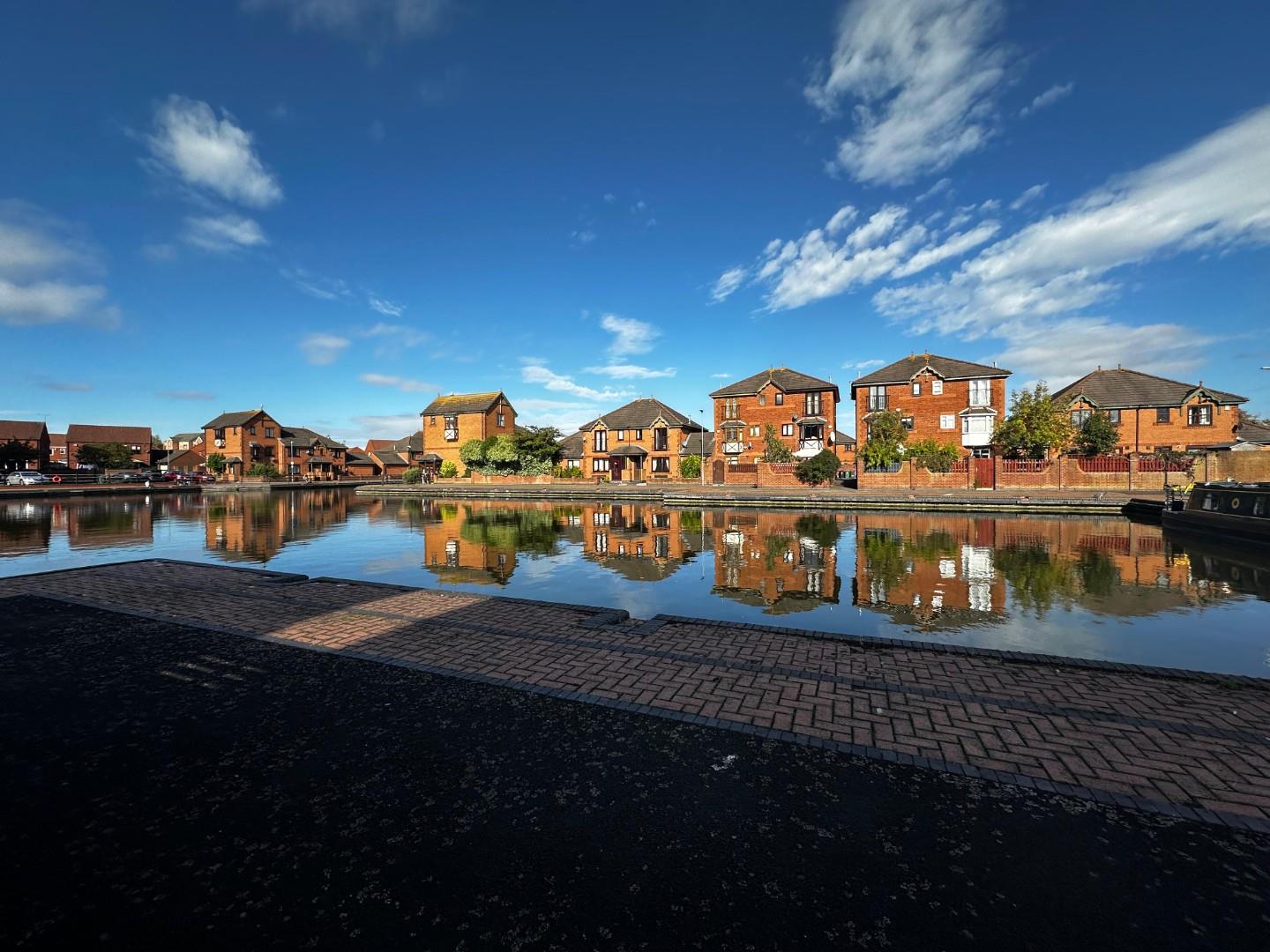 Monins Avenue,Tipton