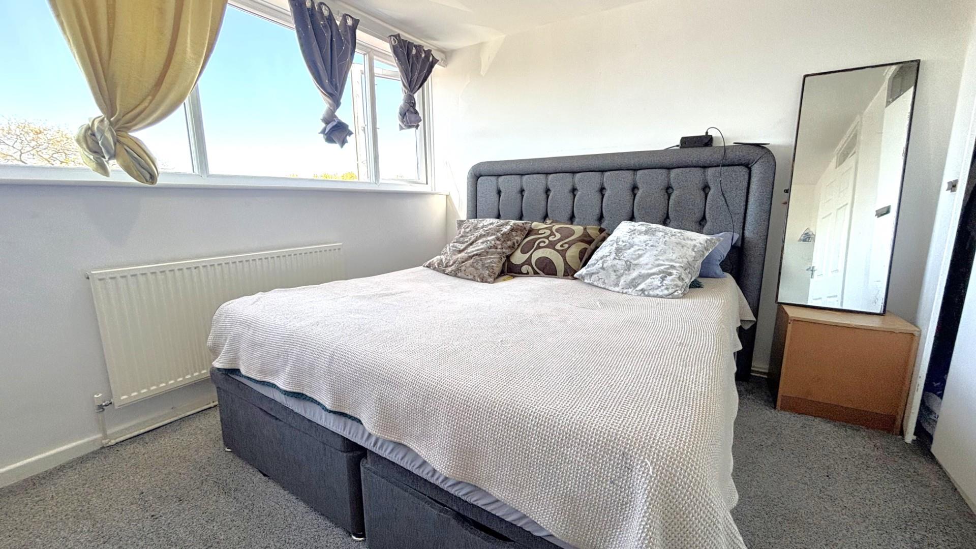 loveyourpostcode.com Merton-Close-Oldbury-34621380